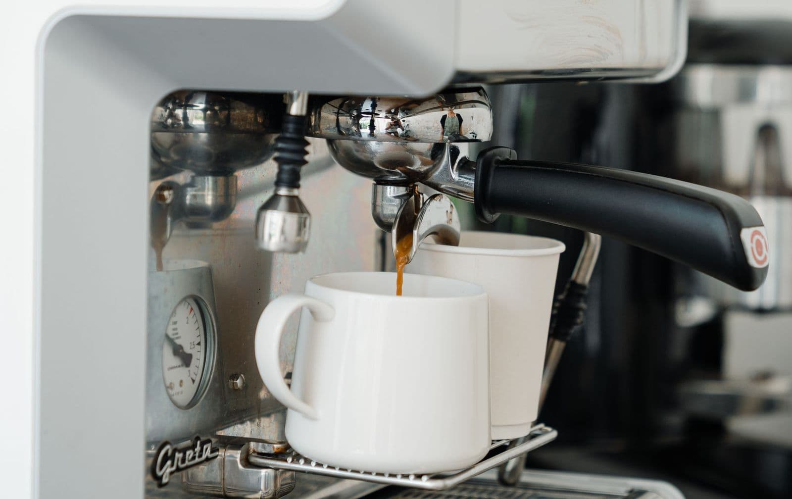 Coffee maker not pumping water, machine pouring into a mug